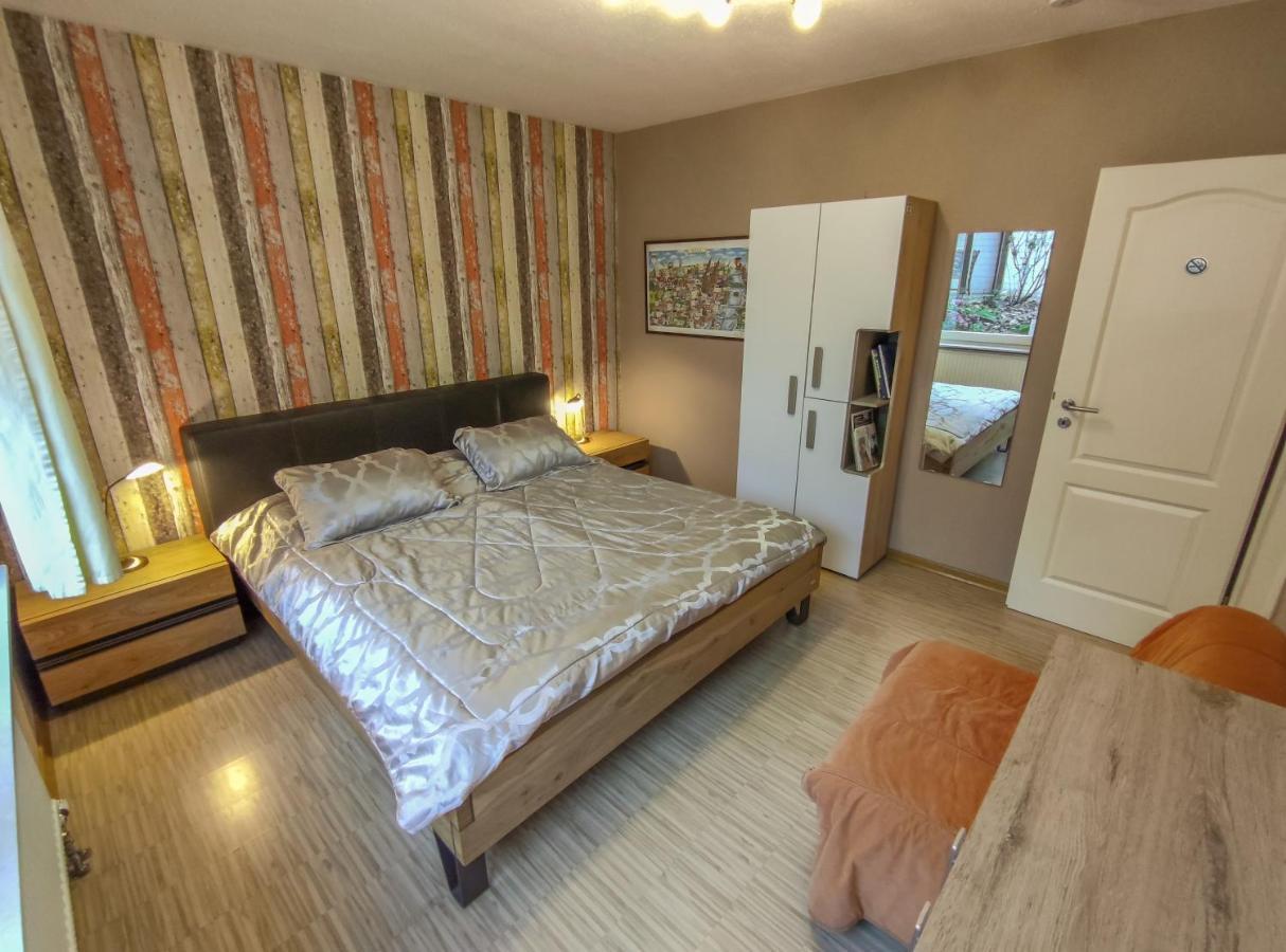 Apartment Ferienwohnung Cologne Köln